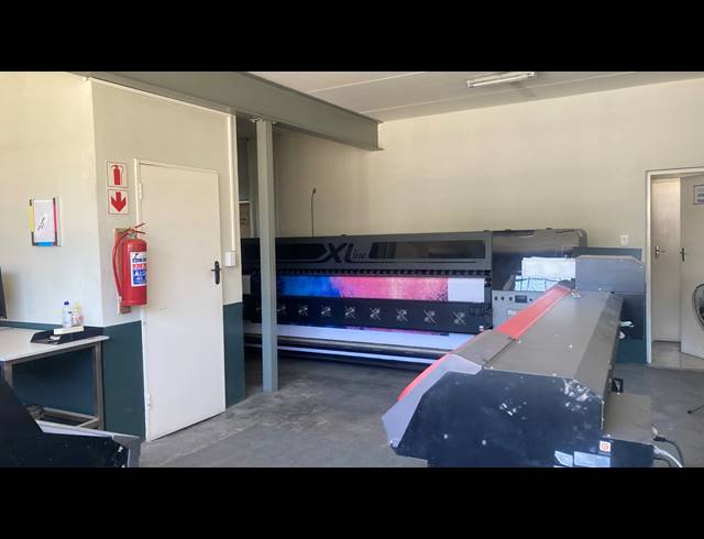1,500M² WAREHOUSE FOR SALE IN KYA SANDS